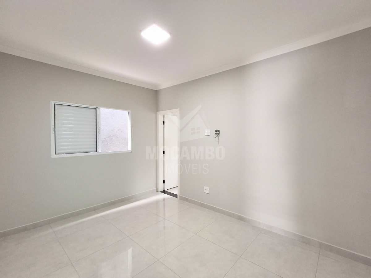 Casa com Piscina em Itatiba - SP
