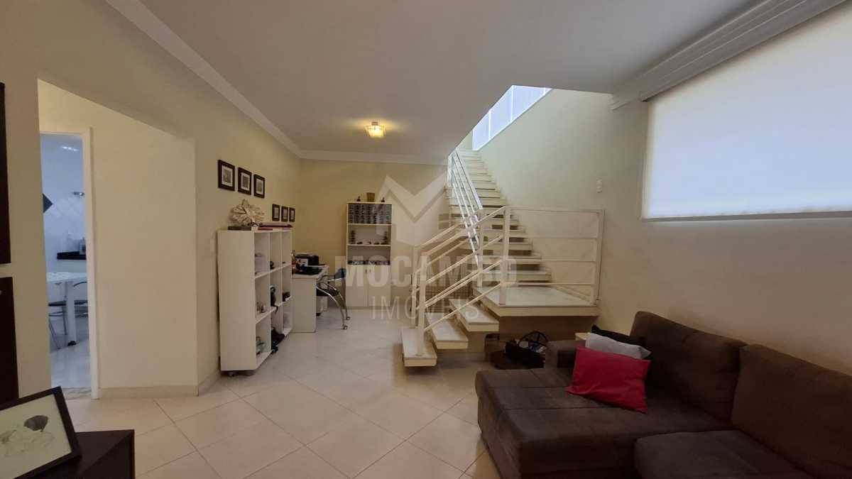 Conheça Sala TV e escritório do imóvel - Casa em Condomínio 4 quartos à venda Itatiba Country Club 2 - Itatiba,SP Loteamento Itatiba Country Club - R$ 1.990.000 - FCCN40322 - 9 Sala TV e escritório - 9