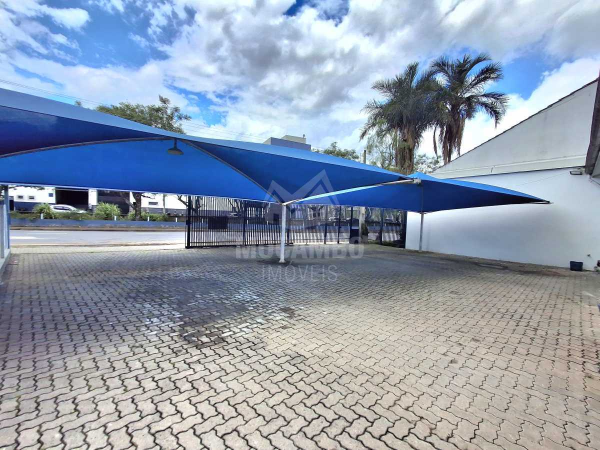 Estacionamento - 1