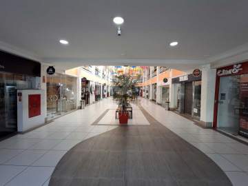Ótima localização - Loja 22m² para alugar Itatiba,SP Centro - R$ 1.482 - FCLJ00105