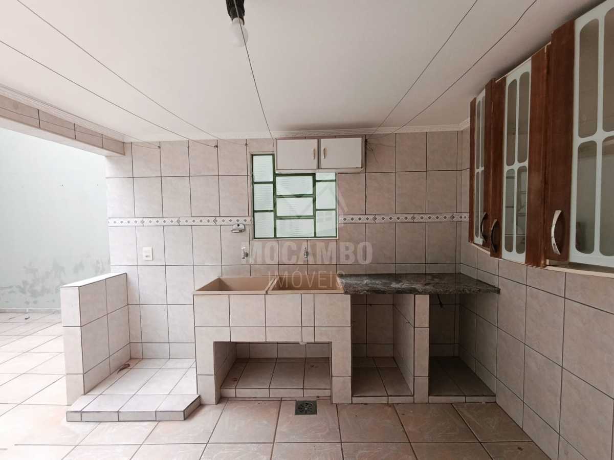 Conheça Lavanderia coberta do imóvel - Casa 2 quartos à venda Itatiba,SP Loteamento Vila Real - R$ 390.000 - FCCA21974 - 21 Lavanderia coberta - 21