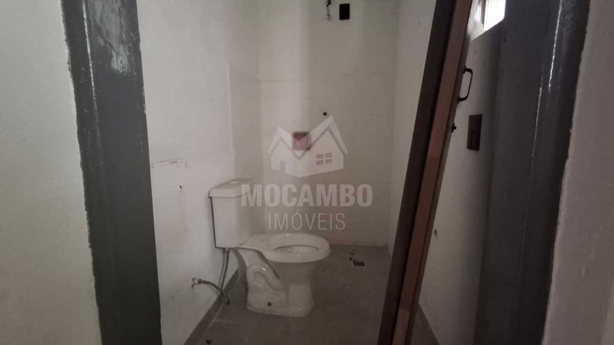 Conheça banheiro social do imóvel - Sala Comercial 60m² para alugar Itatiba,SP Centro - R$ 2.500 - FCSL00438 - 12 banheiro social - 12