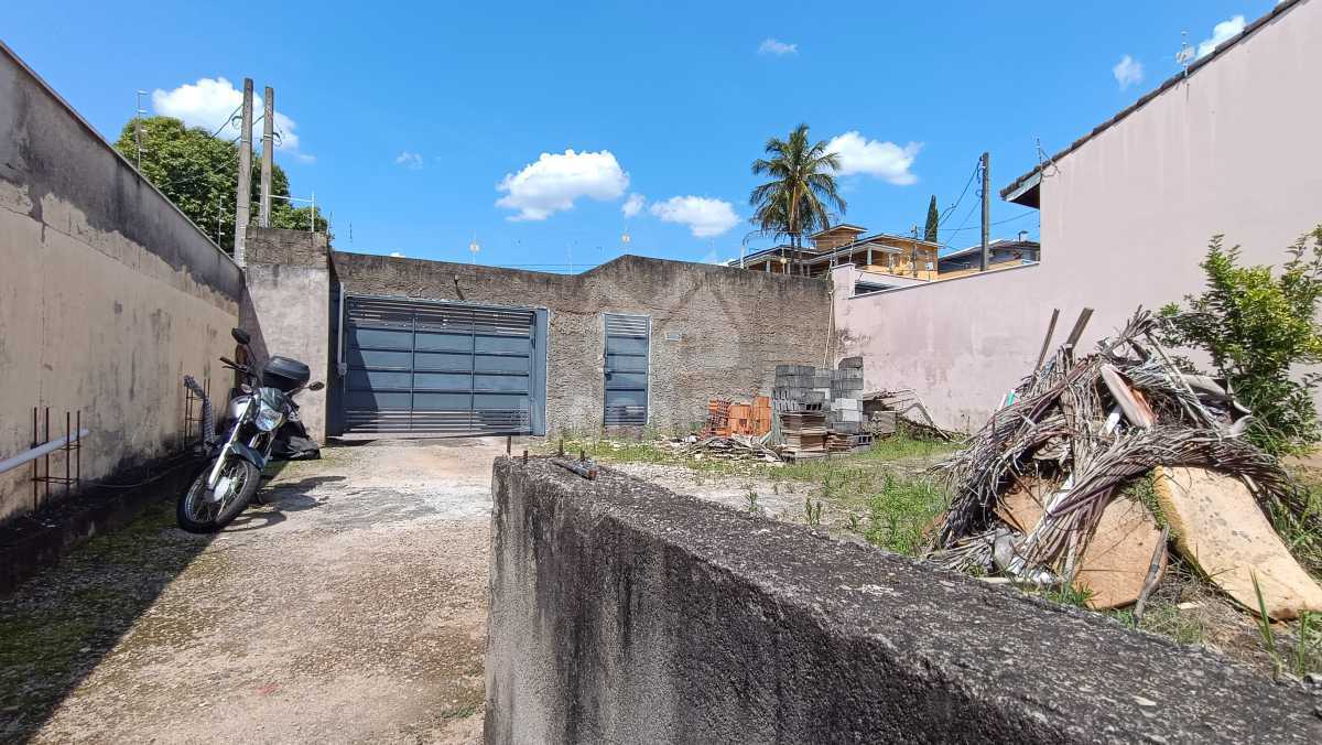 Conheça Quintal e garagem do imóvel - Casa 2 quartos à venda Itatiba,SP Nova Itatiba - R$ 600.000 - FCCA22014 - 16 Quintal e garagem - 16
