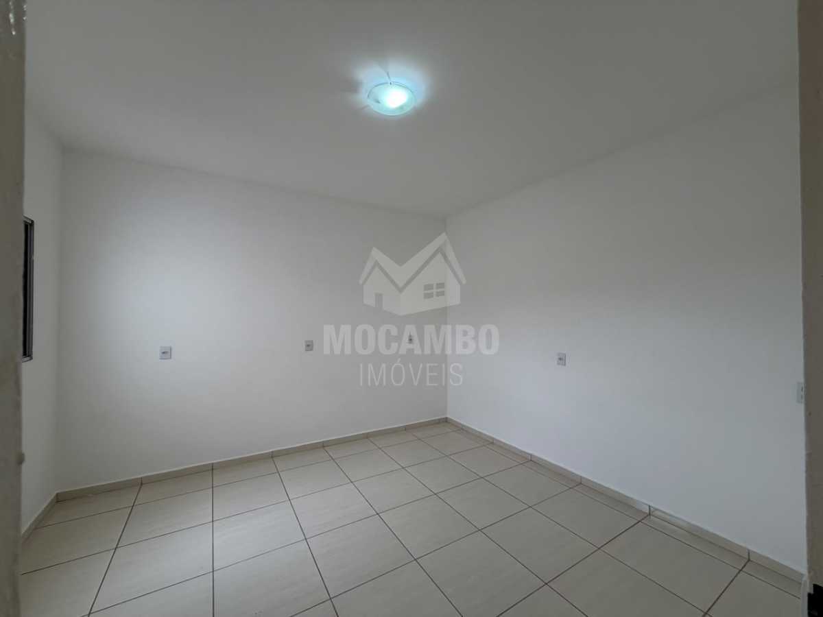Casa 2 quartos para alugar Itatiba,SP  Vila Santa Terezinha - R$ 2.400