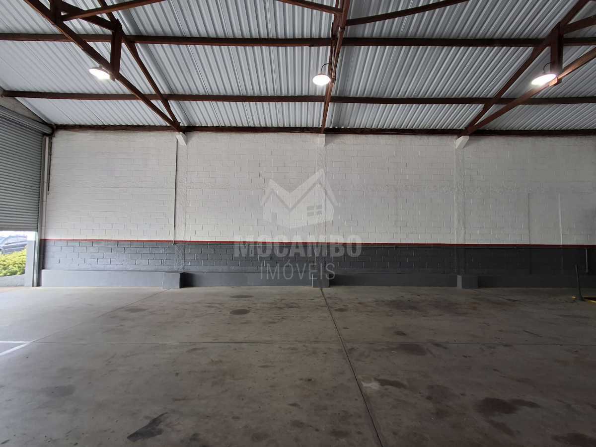 Galpão 195m² para alugar Itatiba,SP  Vila Santa Luzia - R$ 5.000