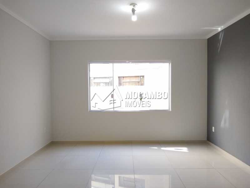 Sala Comercial para alugar Itatiba,SP  Centro - R$ 1.180