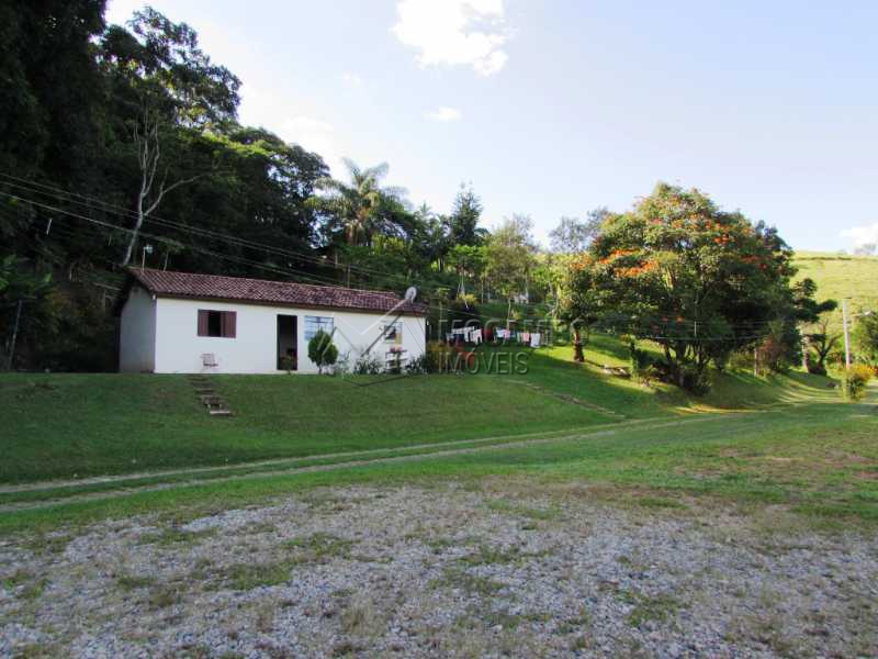 Conheça Casa caseiro do imóvel - Sítio 21600m² à venda Itatiba,SP Bairro Itapema - R$ 1.600.000 - FCSI30001 - 4 Casa caseiro - 4