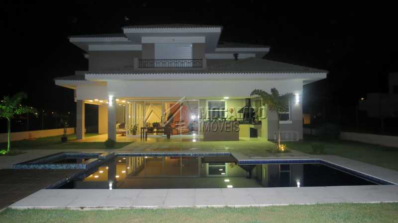 Conheça Fachada dos Fundos do imóvel - Casa em Condomínio à venda Estrada Antônio Américo Suzan,Itatiba,SP Condomínio Village das Palmeiras - R$ 3.440.000 - FCCN40101 - 26 Fachada dos Fundos - 26