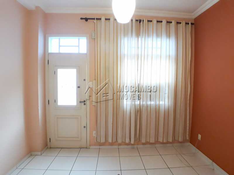 Conheça Sala do imóvel - Casa 2 quartos à venda Itatiba,SP Centro - R$ 1.000.000 - FCCA21156 - 2 Sala - 2
