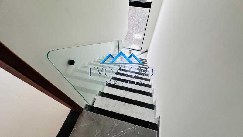 Conheça ESCADA 2 do imóvel - Casa em Condomínio 2 quartos à venda Rio de Janeiro,RJ Campo Grande - R$ 349.000 - V0461 - 21 ESCADA 2 - 21