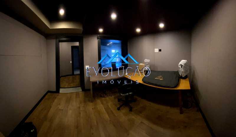 Prédio 1071m² à venda Rio de Janeiro,RJ Barra da Tijuca - R$ 11.000.000 - V0482