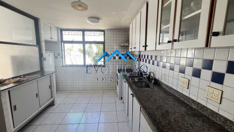 Prédio 1071m² à venda Rio de Janeiro,RJ Barra da Tijuca - R$ 11.000.000 - V0482