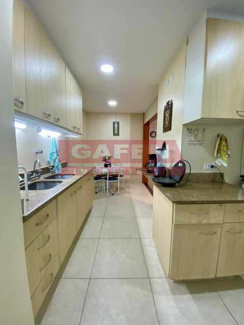 Conheça 454f3c0f-c31b-4c48-b6df-d631df do imóvel - EXCELENTE APARTAMENTO DUPLEX NA QUADRA DA PRAIA, TODO REFORMADO, OPORUNIDADE ! - GAAP30928 - 8 454f3c0f-c31b-4c48-b6df-d631df - 8