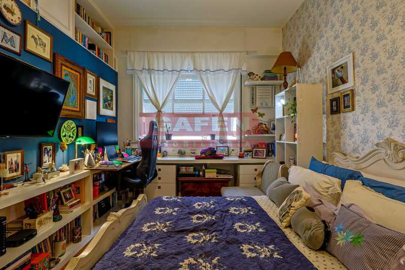 Conheça Cópia de 04dormitorios015 do imóvel - Apartamento impecável de 197 m² Edifício clássico com portaria 24h, 3 elevadores e 1 vaga de garagem - GAAP50042 - 28 Cópia de 04dormitorios015 - 28