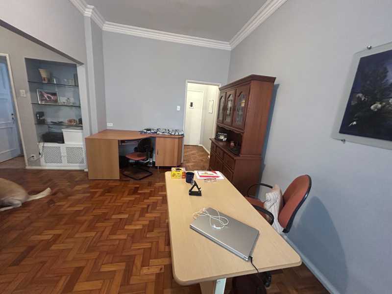 Conheça 1000669496 do imóvel - Excelente Apartamento 2 quartos com dependência e garagem na Rua Souza Lima - Posto 6 - GAAP21002 - 8 1000669496 - 8