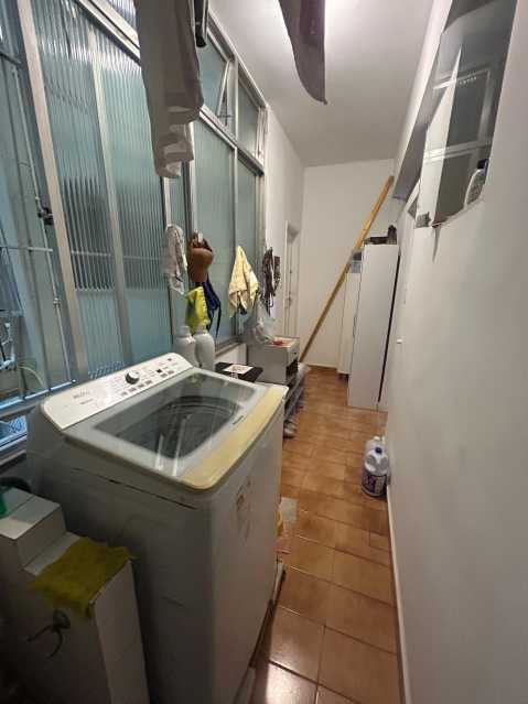 Conheça 1000669532 do imóvel - Excelente Apartamento 2 quartos com dependência e garagem na Rua Souza Lima - Posto 6 - GAAP21002 - 19 1000669532 - 19