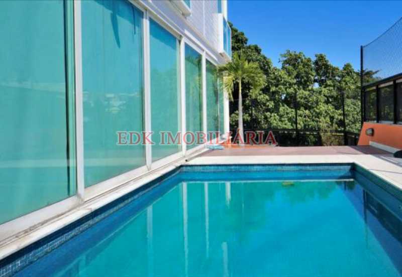 Ótima localização - EDK VENDE - EXCELENTE COBERTURA DUPLEX 3 SUÍTES - JARDIM OCEÂNICO - BARRA DA TIJUCA - RJ - 1943