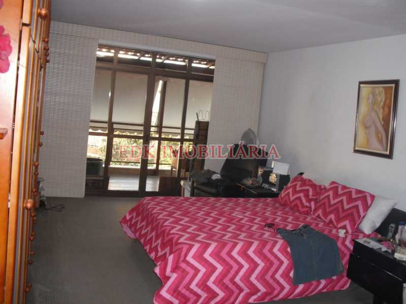 EDK VENDE - JARDIM OCEÂNICO - COBETURA DUPLEX 5 QUARTOS SENDO 4 SUÍTES - ERICO VERÍSSIMO - BARRA DA TIJUCA - RJ 