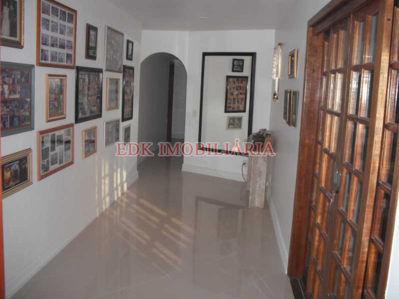 EDK VENDE - JARDIM OCEÂNICO - COBETURA DUPLEX 5 QUARTOS SENDO 4 SUÍTES - ERICO VERÍSSIMO - BARRA DA TIJUCA - RJ 