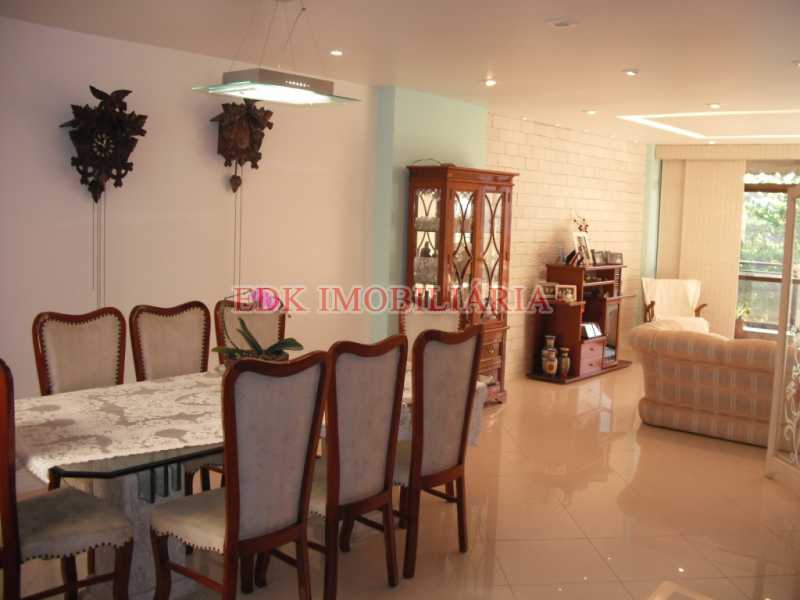 EDK VENDE - JARDIM OCEÂNICO - COBETURA DUPLEX 5 QUARTOS SENDO 4 SUÍTES - ERICO VERÍSSIMO - BARRA DA TIJUCA - RJ 