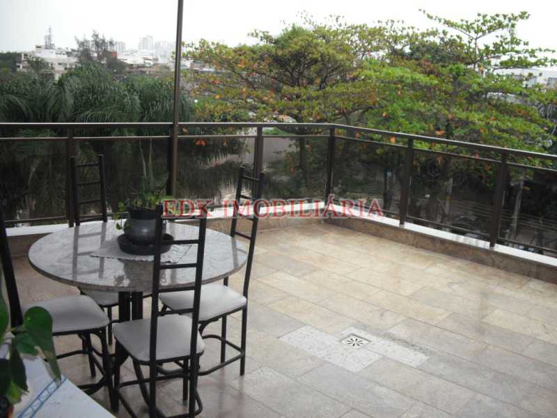 EDK VENDE - JARDIM OCEÂNICO - COBETURA DUPLEX 5 QUARTOS SENDO 4 SUÍTES - ERICO VERÍSSIMO - BARRA DA TIJUCA - RJ 