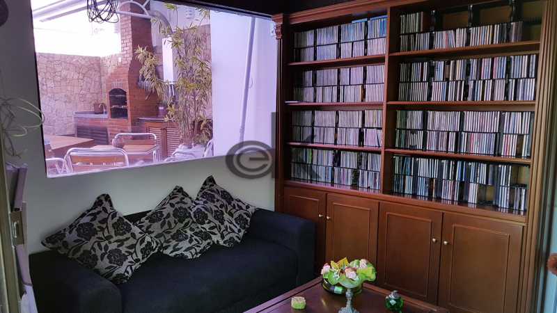 EDK VENDE - ÓTIMA COBERTURA LINEAR - BARRA DA TIJUCA - RJ 