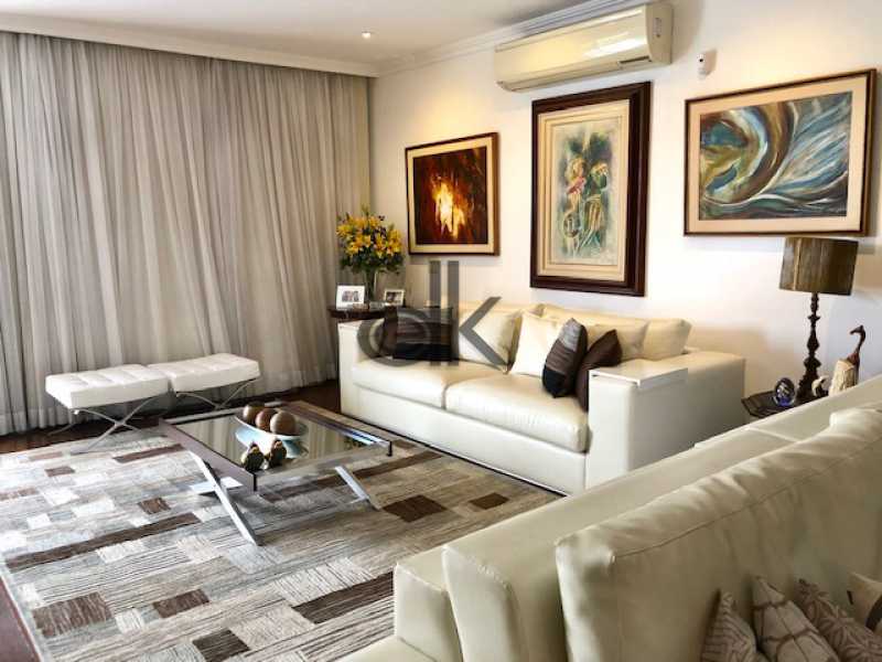 Ótima localização - EDK VENDE - OPORTUNIDADE ÚNICA COBERTURA LINEAR - 336m² - JARDIM OCEÂNICO - AC PERMUTA - BARRA DA TIJUCA - ZONA OESTE - RJ - 5008