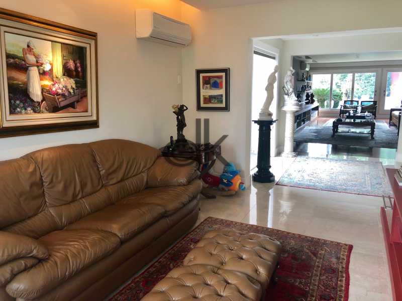 VENDA CASA DUPLEX - CONDOMÍNIO MALIBÚ - BARRA DA TIJUCA - ZONA OESTE - RJ