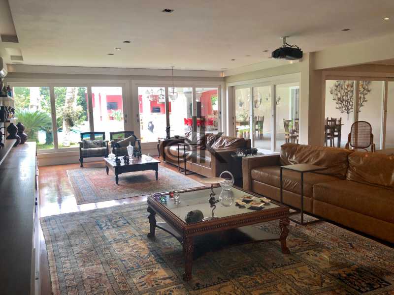 VENDA CASA DUPLEX - CONDOMÍNIO MALIBÚ - BARRA DA TIJUCA - ZONA OESTE - RJ