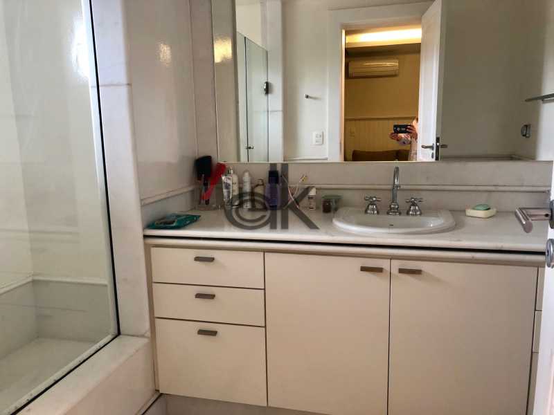 VENDA CASA DUPLEX - CONDOMÍNIO MALIBÚ - BARRA DA TIJUCA - ZONA OESTE - RJ