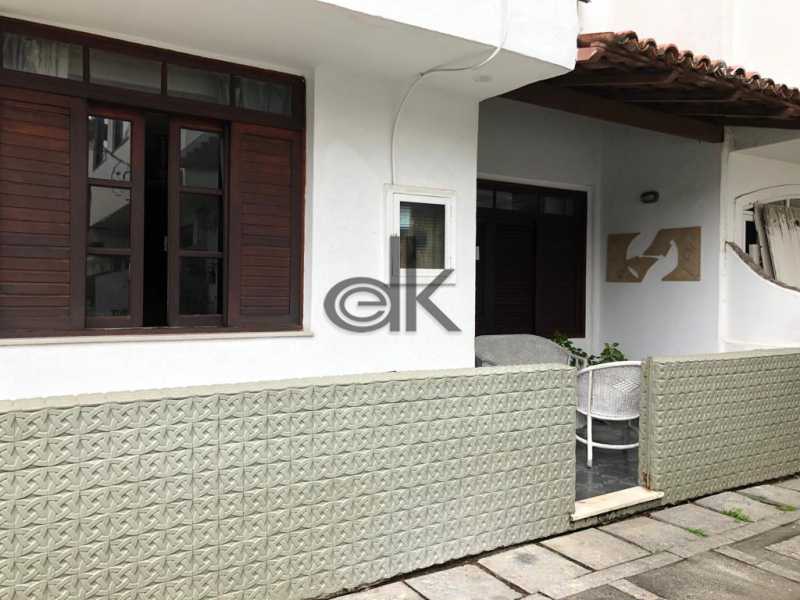 EDK VENDE -  CASA TRIPLEX - BARRA DA TIJUCA - RJ