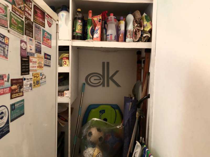 EDK VENDE -  CASA TRIPLEX - BARRA DA TIJUCA - RJ