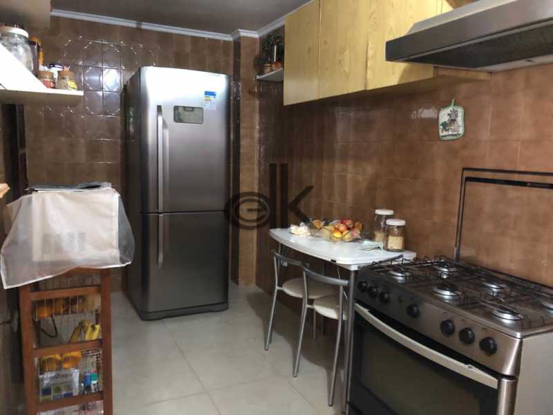 EDK VENDE -  CASA TRIPLEX - BARRA DA TIJUCA - RJ