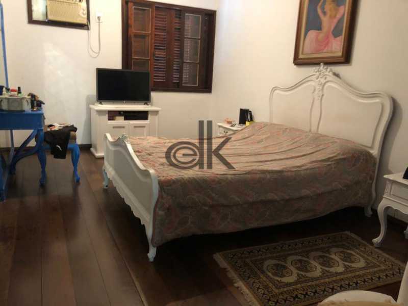 EDK VENDE -  CASA TRIPLEX - BARRA DA TIJUCA - RJ