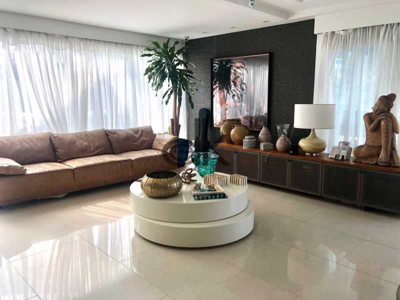 EDK - VENDE MARAVILHOSA COBERTURA DUPLEX 4 SUÍTES NO COND. JARDIM EUROPA - BARRA DA TIJUCA
