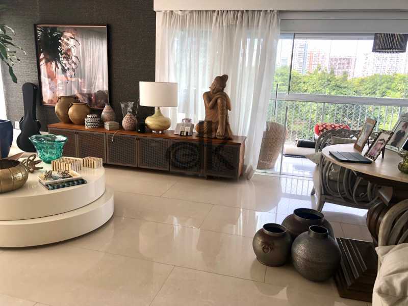 EDK - VENDE MARAVILHOSA COBERTURA DUPLEX 4 SUÍTES NO COND. JARDIM EUROPA - BARRA DA TIJUCA