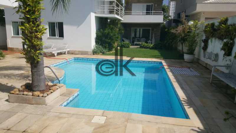 Edk vende linda residência no cond Cristal Lake