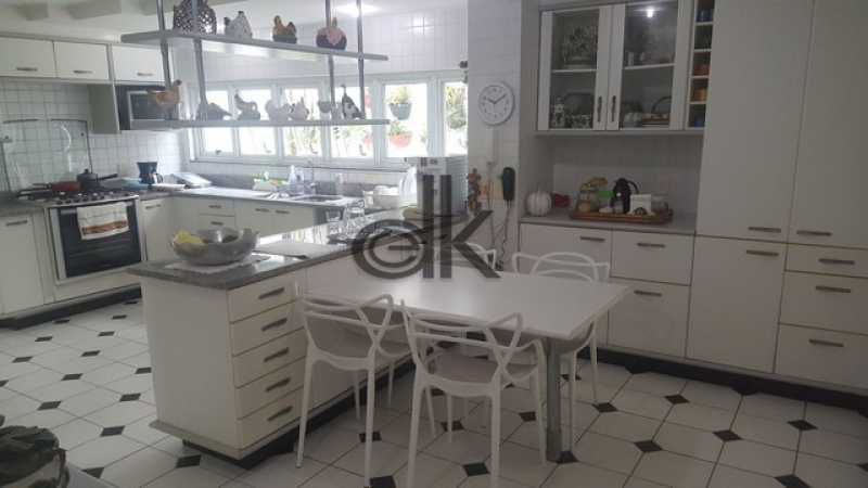 Edk vende linda residência no cond Cristal Lake