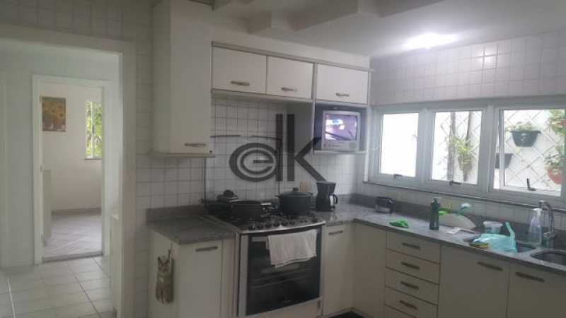 Edk vende linda residência no cond Cristal Lake