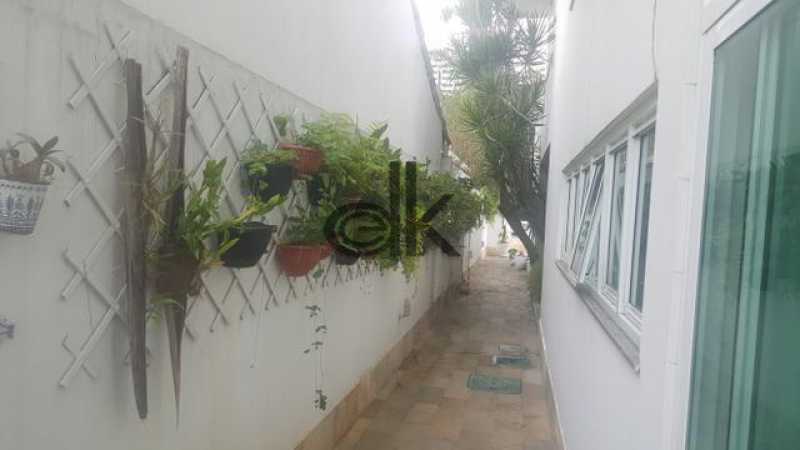 Edk vende linda residência no cond Cristal Lake