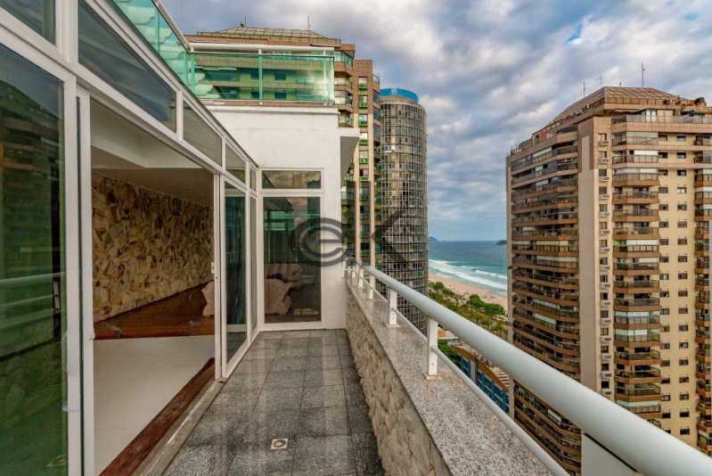 EDK VENDE - COBERTURA TRIPLEX VISTA MAR / PRAIA - BARRA DA TIJUCA - RJ