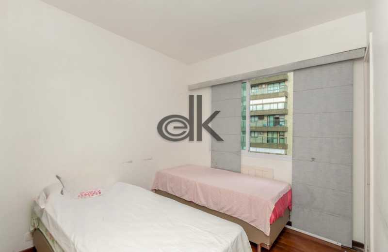 EDK VENDE - COBERTURA TRIPLEX VISTA MAR / PRAIA - BARRA DA TIJUCA - RJ