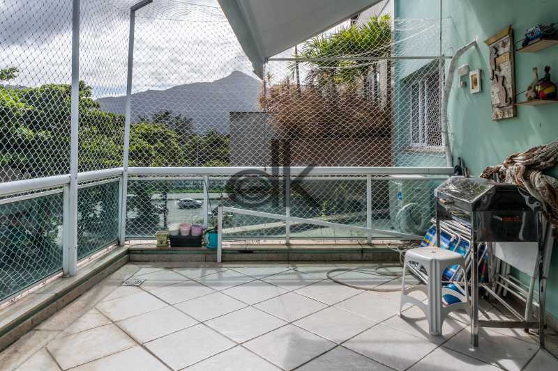 EDK - VENDE - JARDIM OCEÂNICO - COBERTURA LINEAR - BARRA DA TIJUCA - RJ 