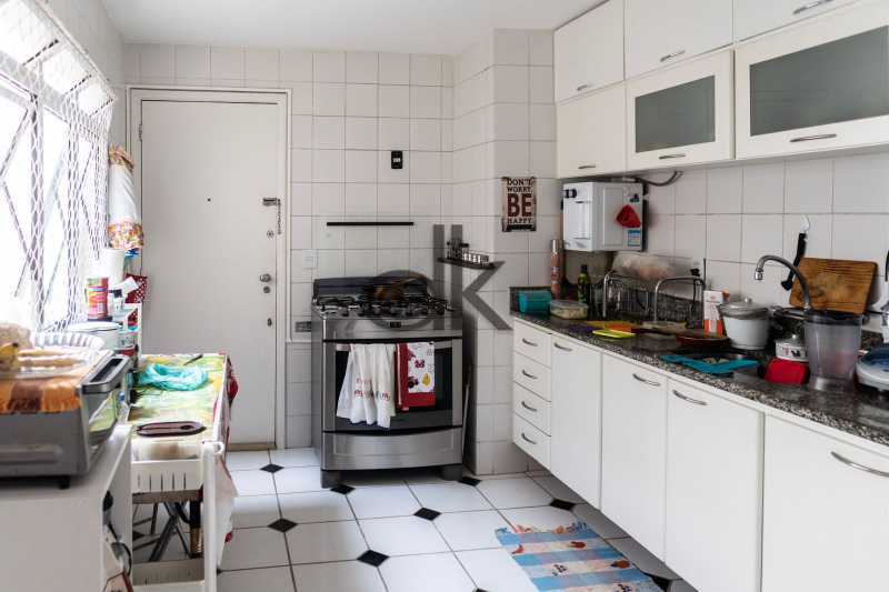 EDK - VENDE - JARDIM OCEÂNICO - COBERTURA LINEAR - BARRA DA TIJUCA - RJ 