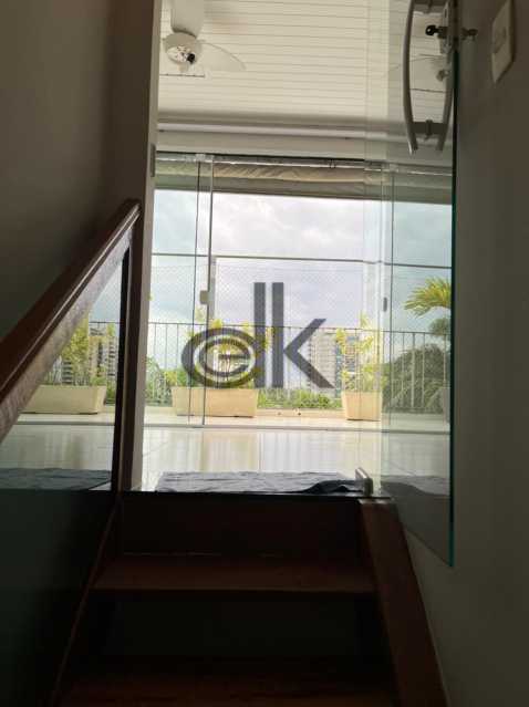 EDK VENDE - EXCELENTE COBERTURA VISTA MAR - BARRA DA TIJUCA - RJ