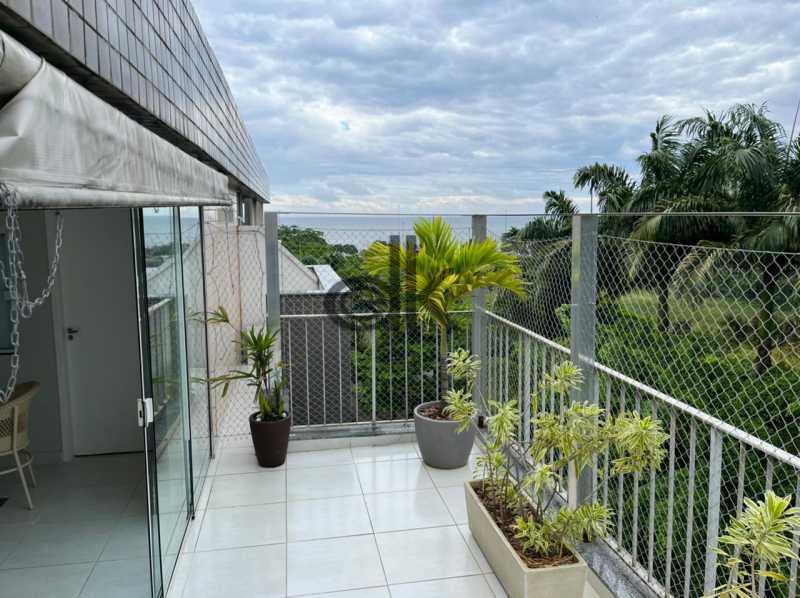 EDK VENDE - EXCELENTE COBERTURA VISTA MAR - BARRA DA TIJUCA - RJ