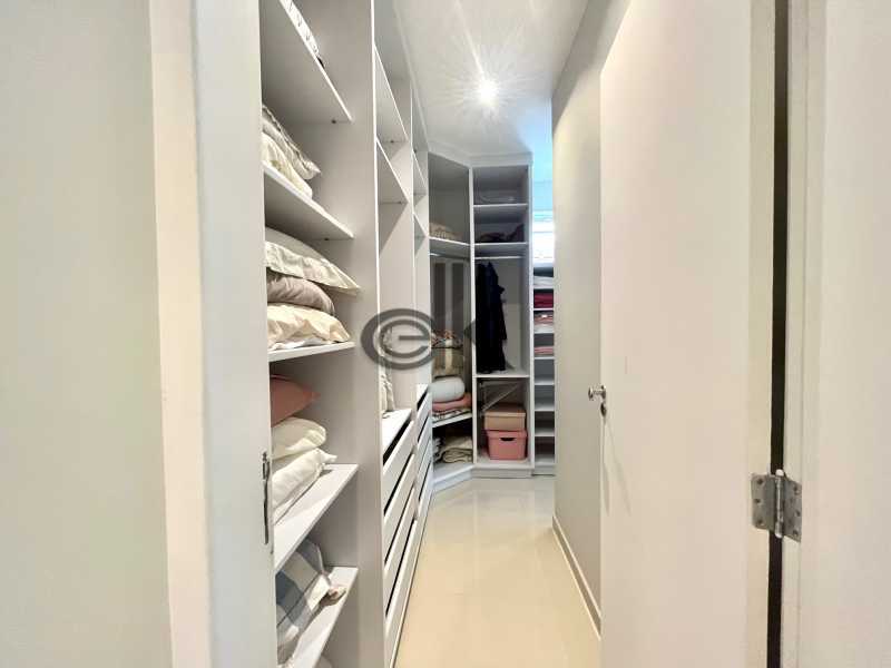 Casa 5 quartos à venda  Recreio dos Bandeirantes, Rio de Janeiro - R$ 3.800.000