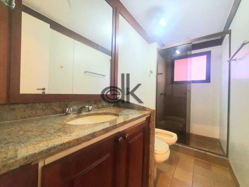 Conheça WhatsApp Image 2023-10-27 at 1 do imóvel - EDK - VENDE - EXCELENTE APTO 3 QUARTOS(1SUÍTE) NO JARDIM OCEÂNICO - BARRA DA TIJUCA - RJ - 8208 - 10 WhatsApp Image 2023-10-27 at 1 - 10