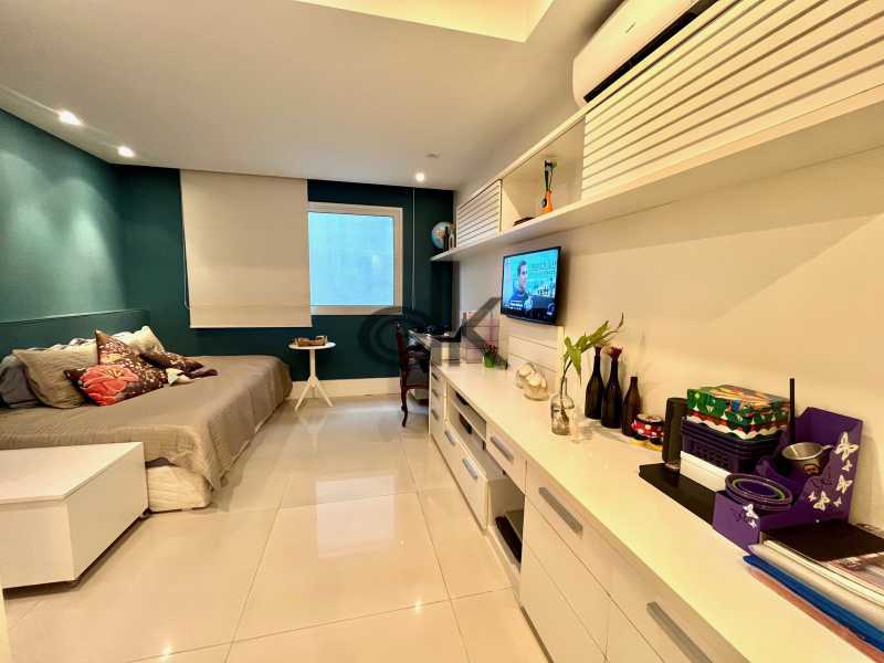 EDK VENDE COB DUPLEX 4 SUÍTES NO JARDIM OCEÂNICO - BARRA DA TIJUCA - RJ