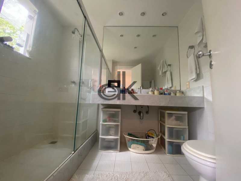 EDK VENDE - LINDA COM 5 SUÍTES NO ITANHANGÁ - BARRA DA TIJUCA - RJ 